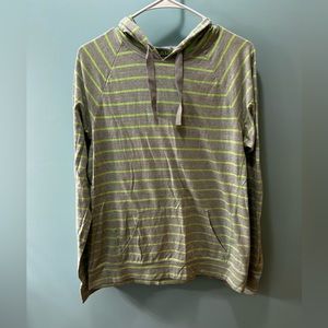 Under armour women’s thin hoodie